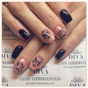 Покрытие гель лак (Shellac) + маникюр + дизайн 590 руб.