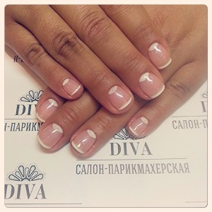 Покрытие гель лак (Shellac) + маникюр + дизайн 590 руб.