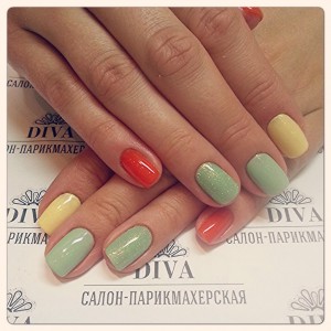 Покрытие гель лак (Shellac) + маникюр 500 руб.