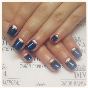 Покрытие гель лак (Shellac) + маникюр + дизайн 590 руб.