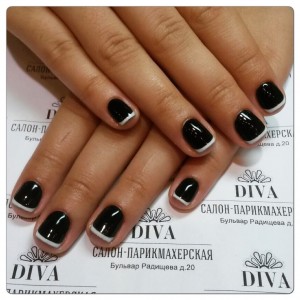 Покрытие гель лак (Shellac) + маникюр + дизайн 590 руб.