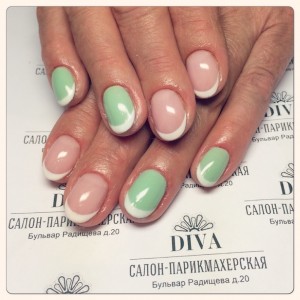 Покрытие гель лак (Shellac) + маникюр + дизайн 590 руб.
