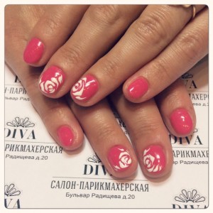 Покрытие гель лак (Shellac) + маникюр + дизайн 590 руб.