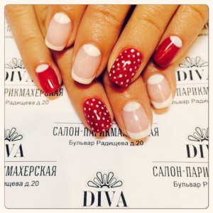 Покрытие гель лак (Shellac) + маникюр + дизайн 590 руб.