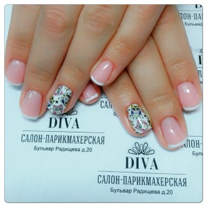 Покрытие гель лак (Shellac) + маникюр + дизайн 590 руб.