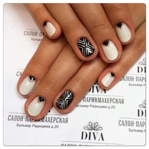 Покрытие гель лак (Shellac) + маникюр + дизайн 590 руб.