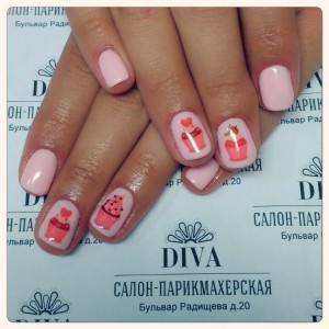 Покрытие гель лак (Shellac) + маникюр + дизайн 590 руб.