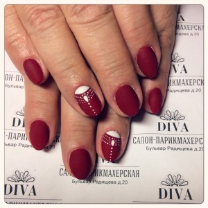 Покрытие гель лак (Shellac) + маникюр + дизайн 590 руб.