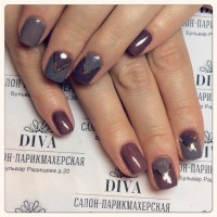 Покрытие гель лак (Shellac) + маникюр + дизайн 590 руб.