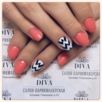 Покрытие гель лак (Shellac) + маникюр + дизайн 590 руб.