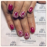 Покрытие гель лак (Shellac) + маникюр + дизайн 590 руб.