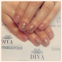 Покрытие гель лак (Shellac) + маникюр + дизайн 590 руб.