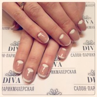 Покрытие гель лак (Shellac) + маникюр + дизайн 590 руб.