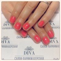 Покрытие гель лак (Shellac) + маникюр 500 руб.
