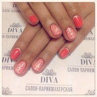 Покрытие гель лак (Shellac) + маникюр + дизайн 590 руб.