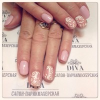 Покрытие гель лак (Shellac) + маникюр + дизайн 590 руб.