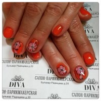 Покрытие гель лак (Shellac) + маникюр + дизайн 590 руб.