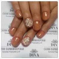 Покрытие гель лак (Shellac) + маникюр + дизайн 590 руб.