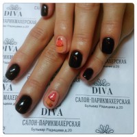 Покрытие гель лак (Shellac) + маникюр + дизайн 590 руб.
