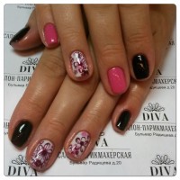 Покрытие гель лак (Shellac) + маникюр + дизайн 590 руб.