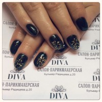 Покрытие гель лак (Shellac) + маникюр + дизайн 590 руб.