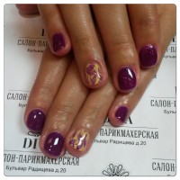 Покрытие гель лак (Shellac) + маникюр + дизайн 590 руб.