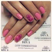 Покрытие гель лак (Shellac) + маникюр + дизайн 590 руб.