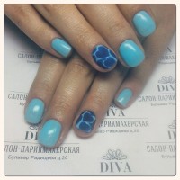 Покрытие гель лак (Shellac) + маникюр + дизайн 590 руб.