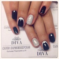Покрытие гель лак (Shellac) + маникюр + дизайн 590 руб.