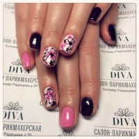 Покрытие гель лак (Shellac) + маникюр + дизайн 590 руб.