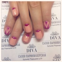 Покрытие гель лак (Shellac) + маникюр + дизайн 590 руб.